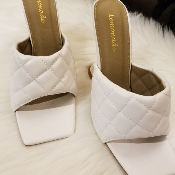 Shoes - Picture 3 of 4